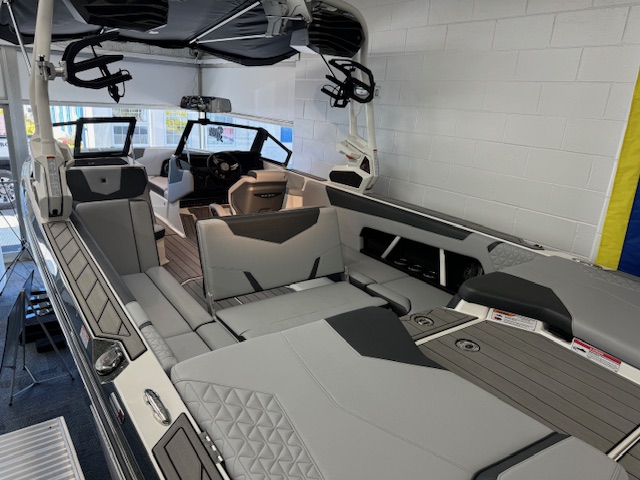 New 2024 Nautique GS24
