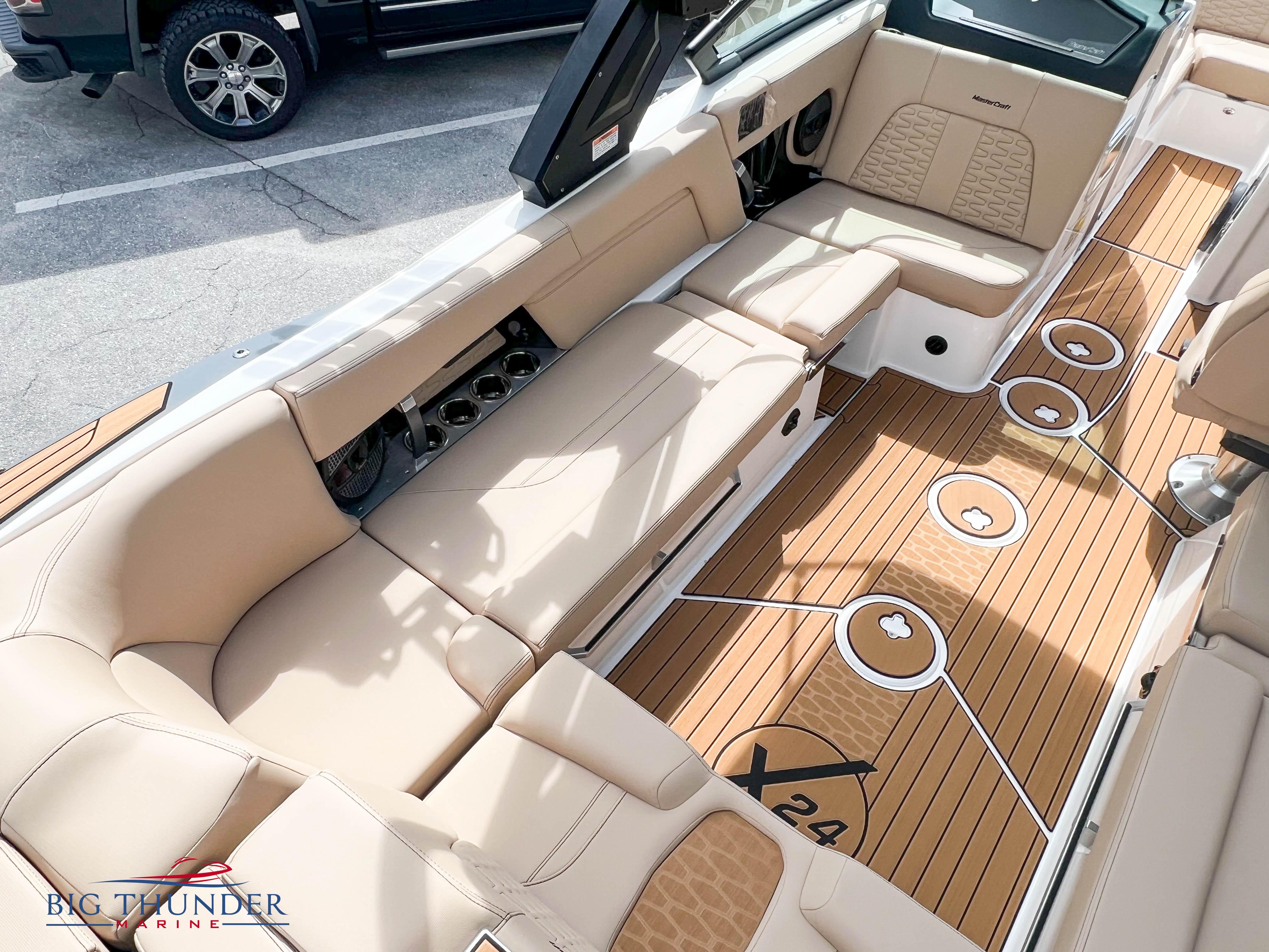 2023 Mastercraft X24