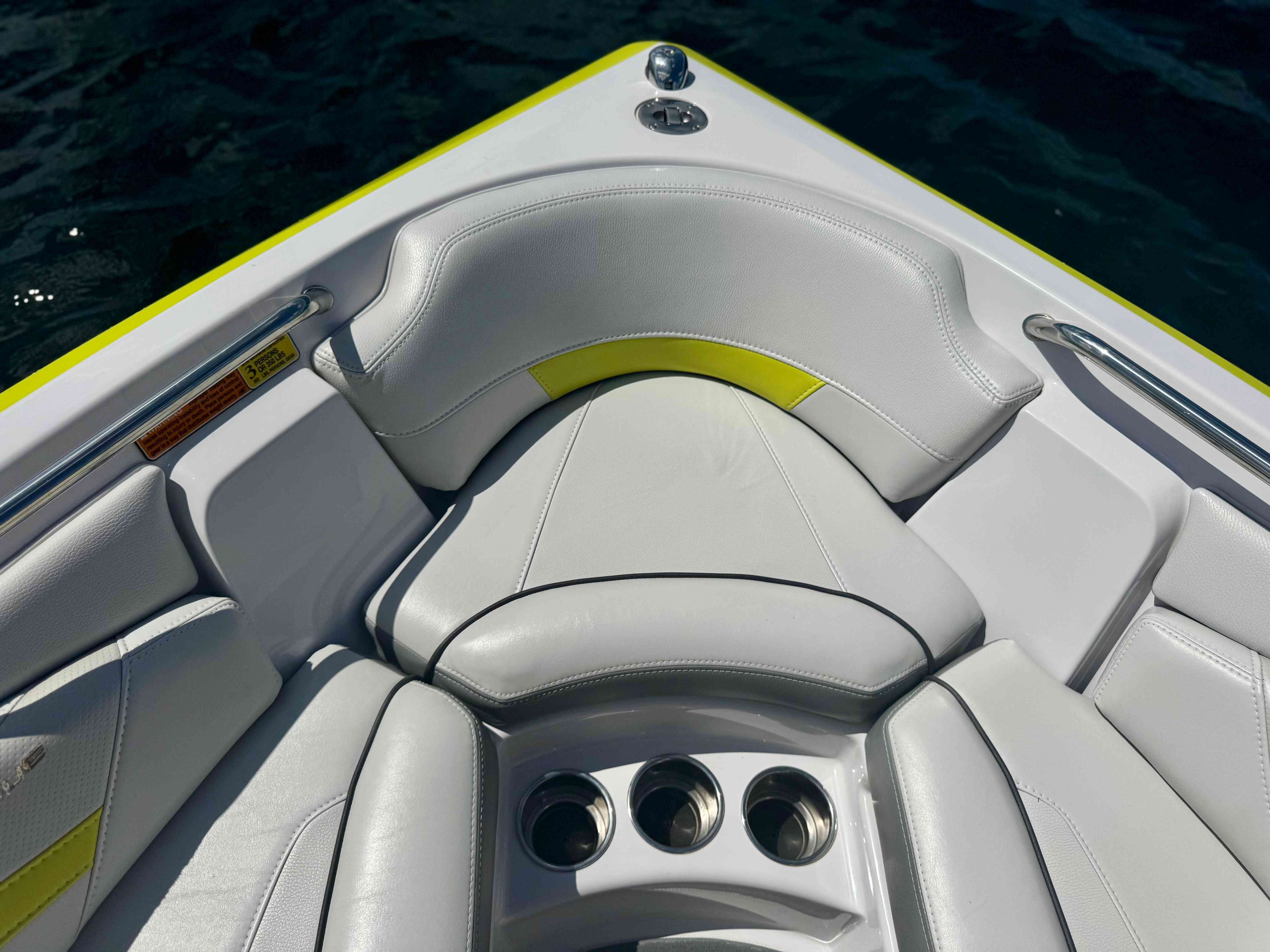 2015 Nautique 200