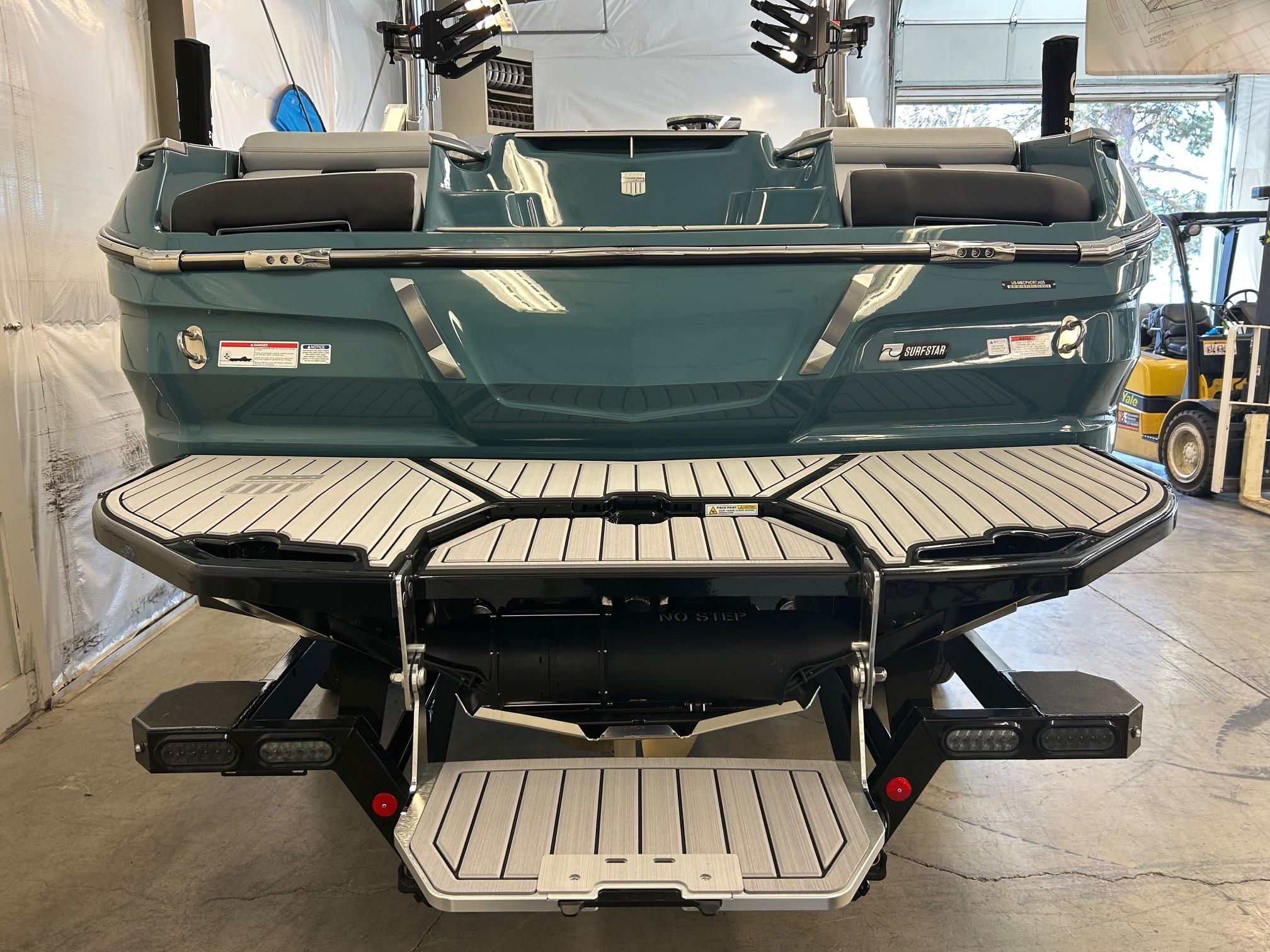 2025 MasterCraft X24