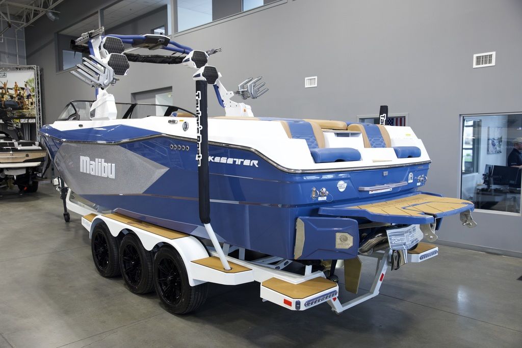 2025 Malibu Boats 26 LSV
