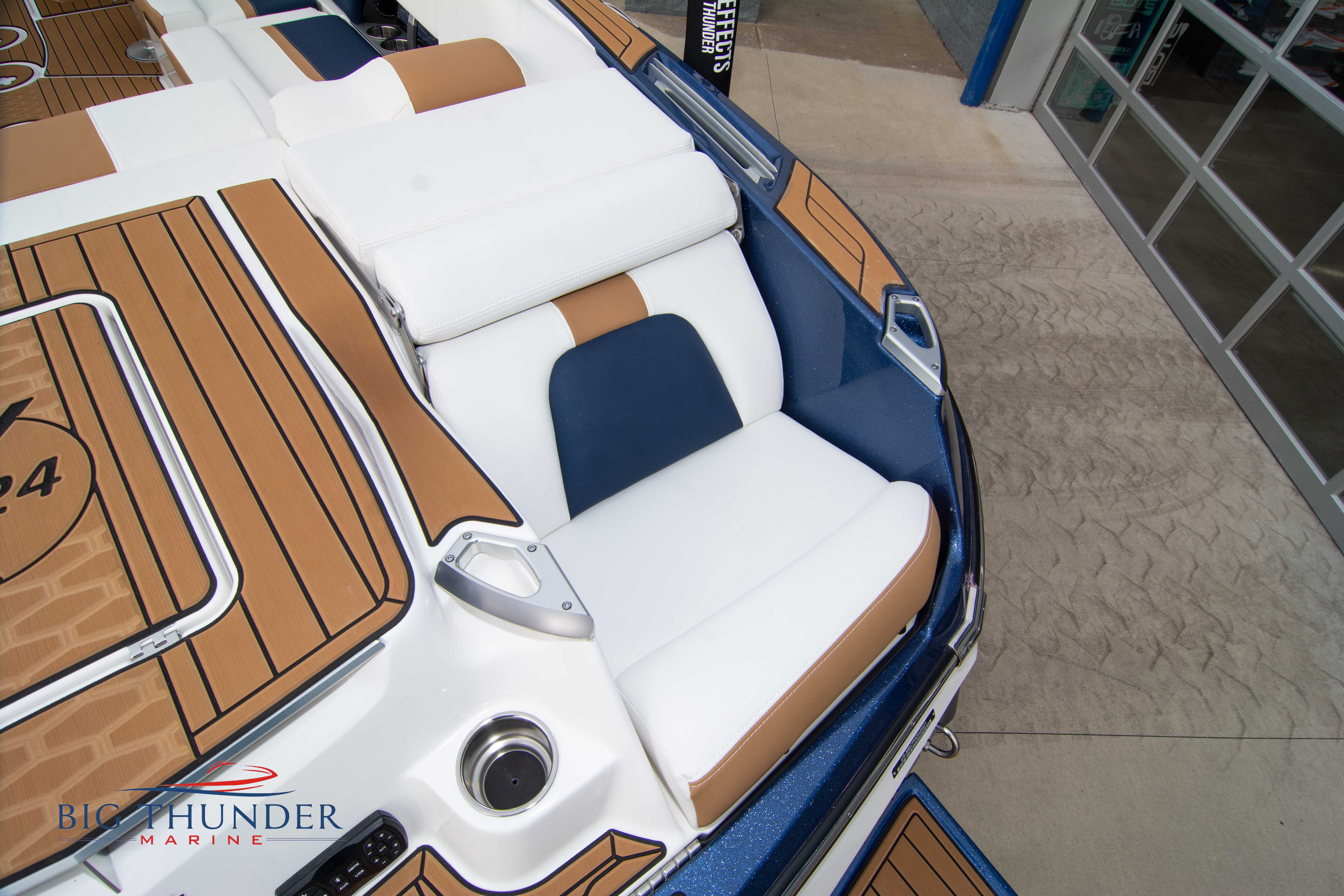 2021 Mastercraft X24