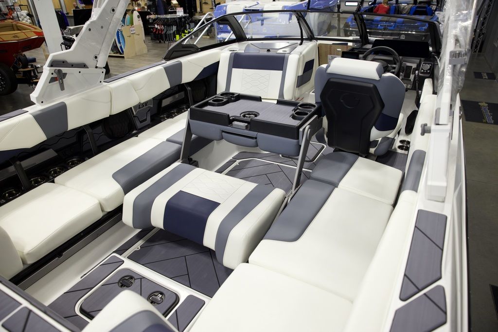 2025 Malibu Boats 23 LSV