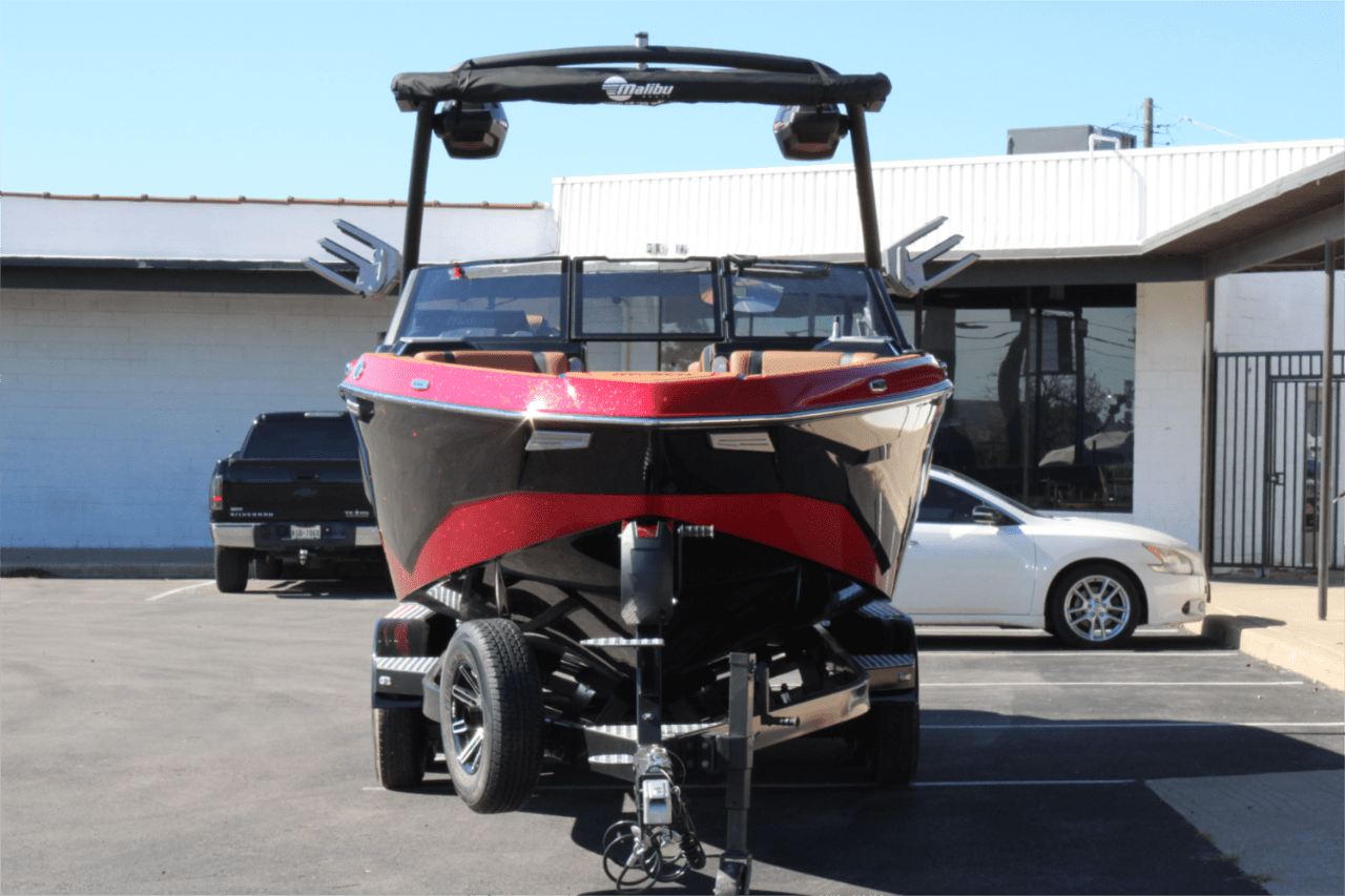 2025 Malibu 25 LSV