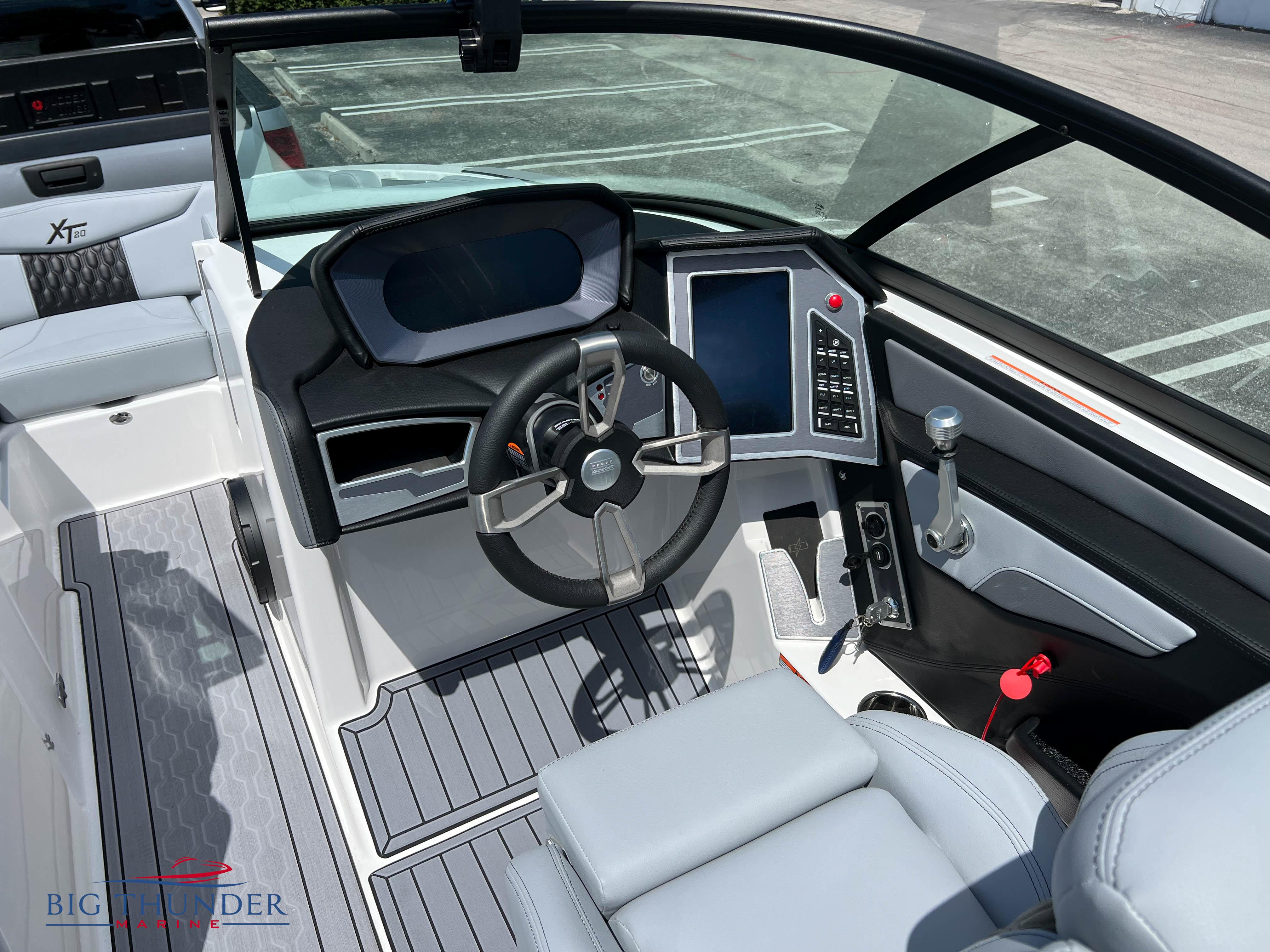 2023 Mastercraft XT20