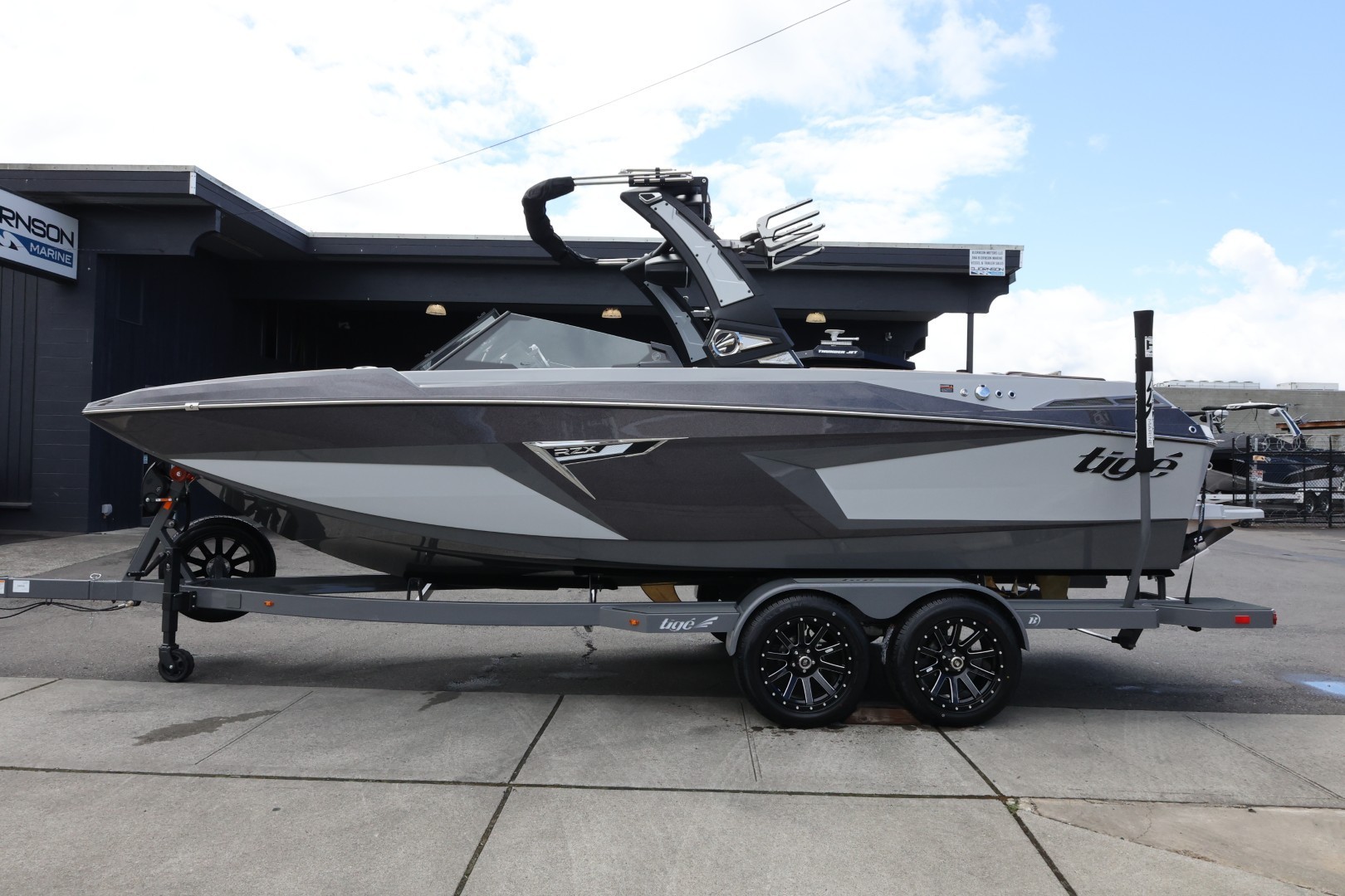 2025 Tige 22 RZX  