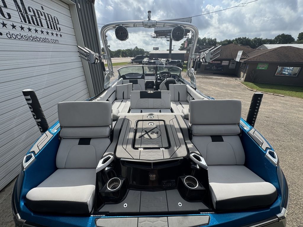 2019 MasterCraft X24