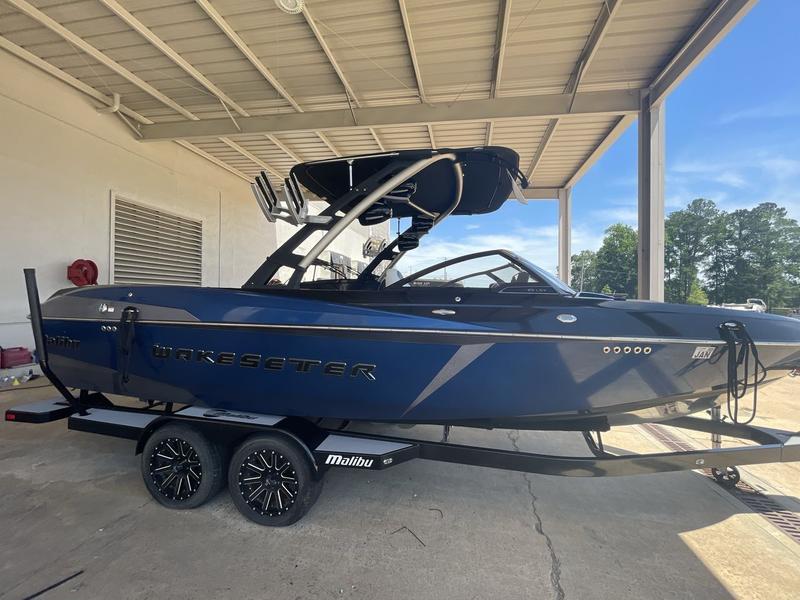2016 MALIBU 25LSV