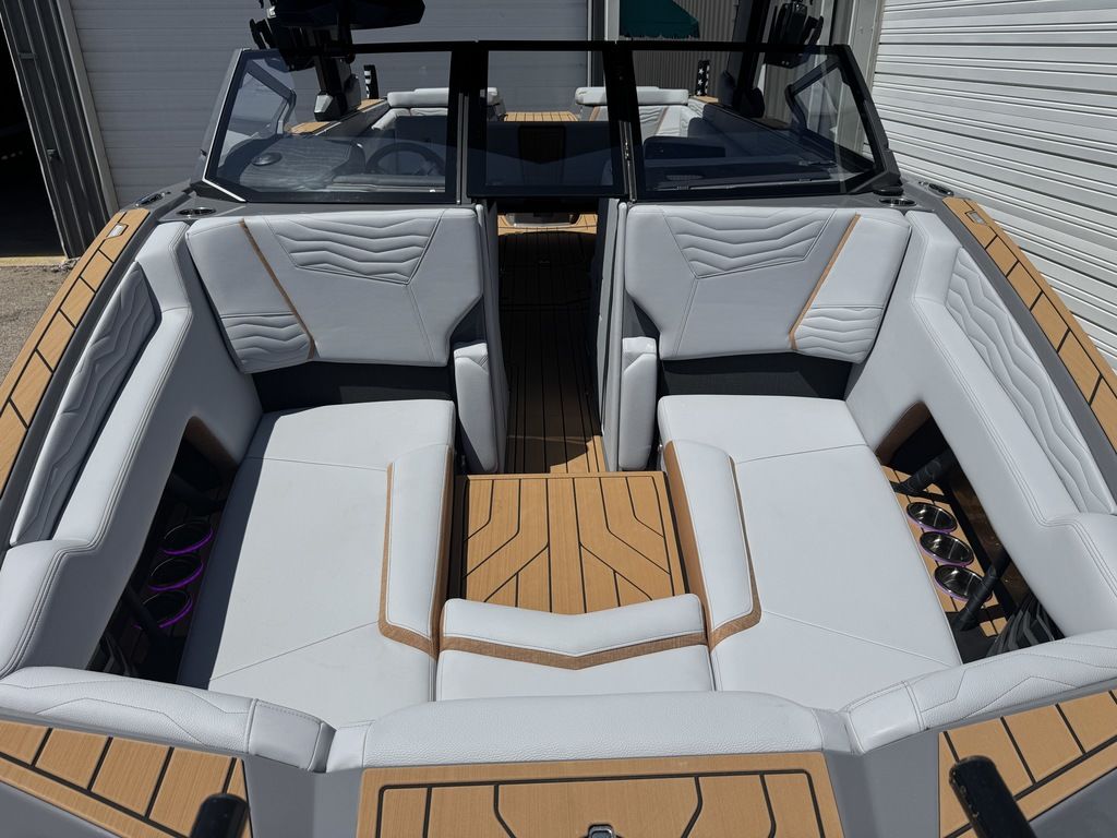 2025 Nautique Super Air Nautique G25