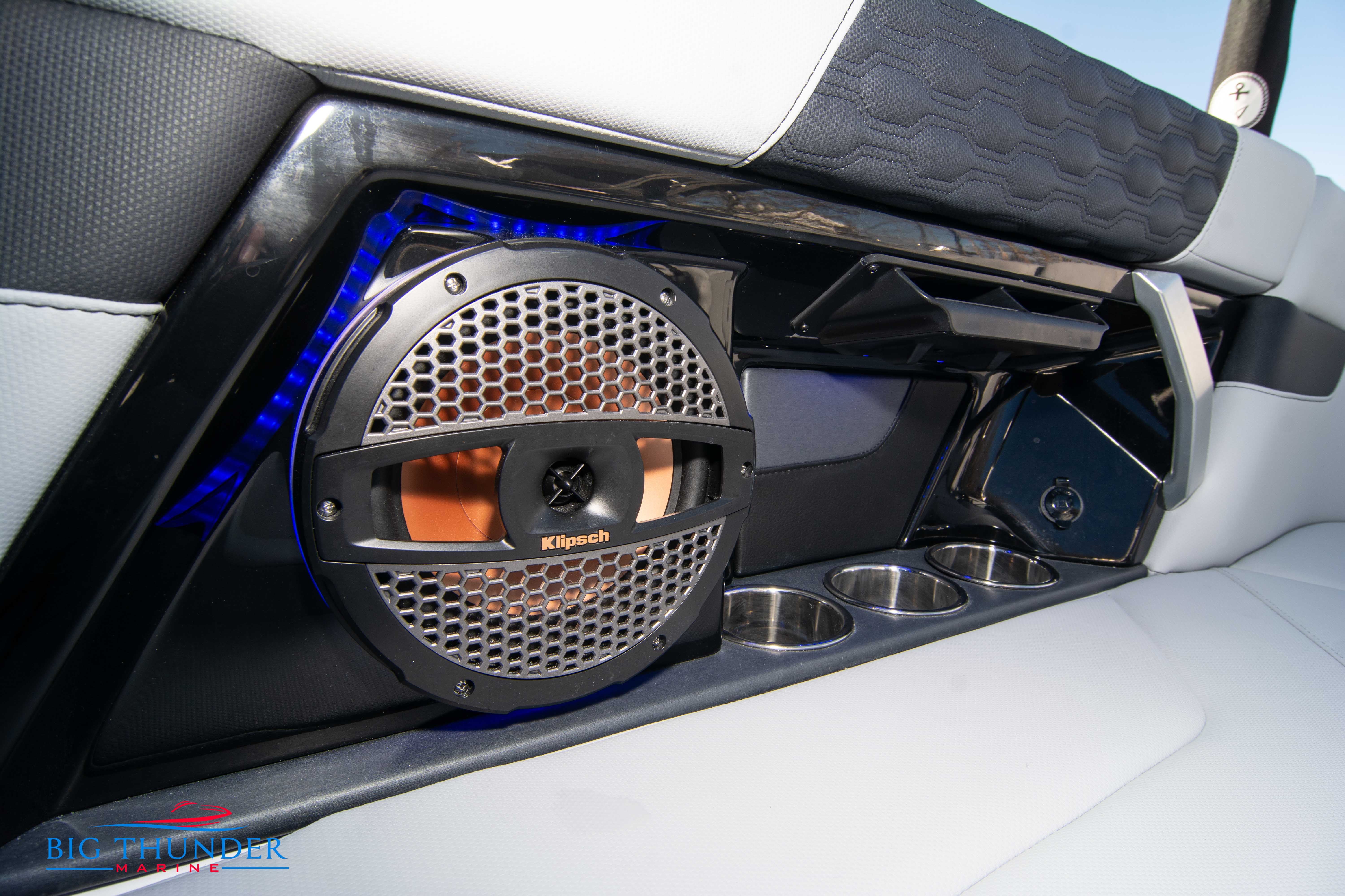 2024 Mastercraft XT25