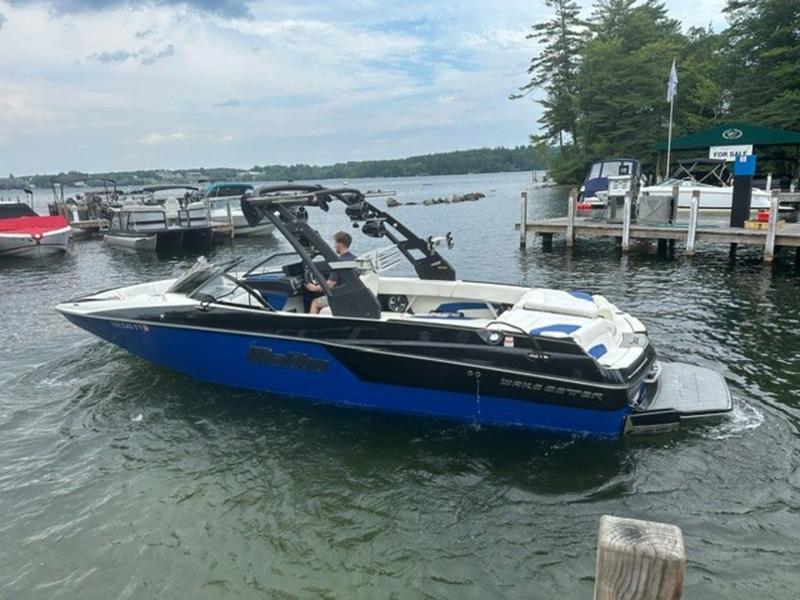 boat.Title