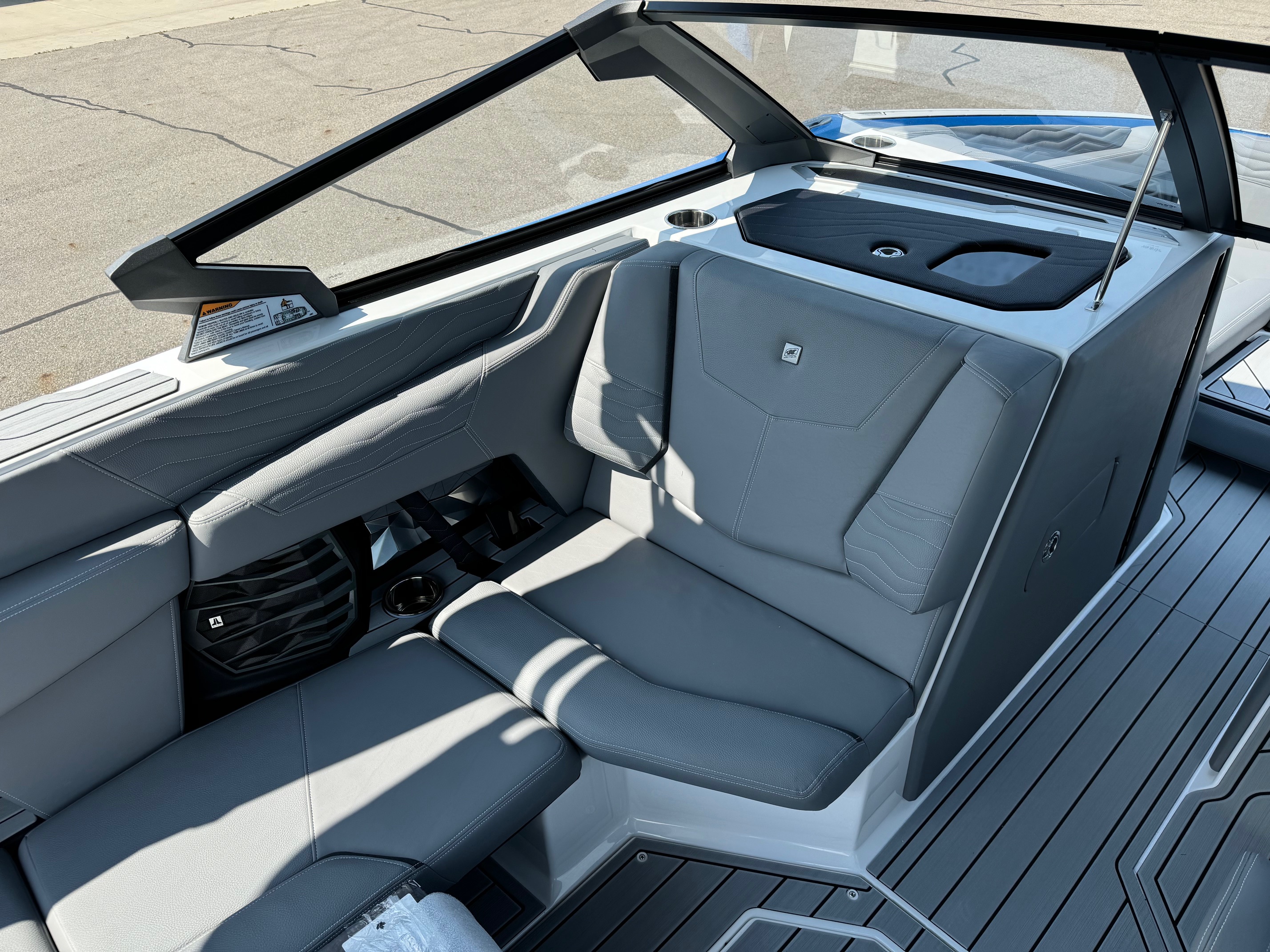 2025 Nautique G23