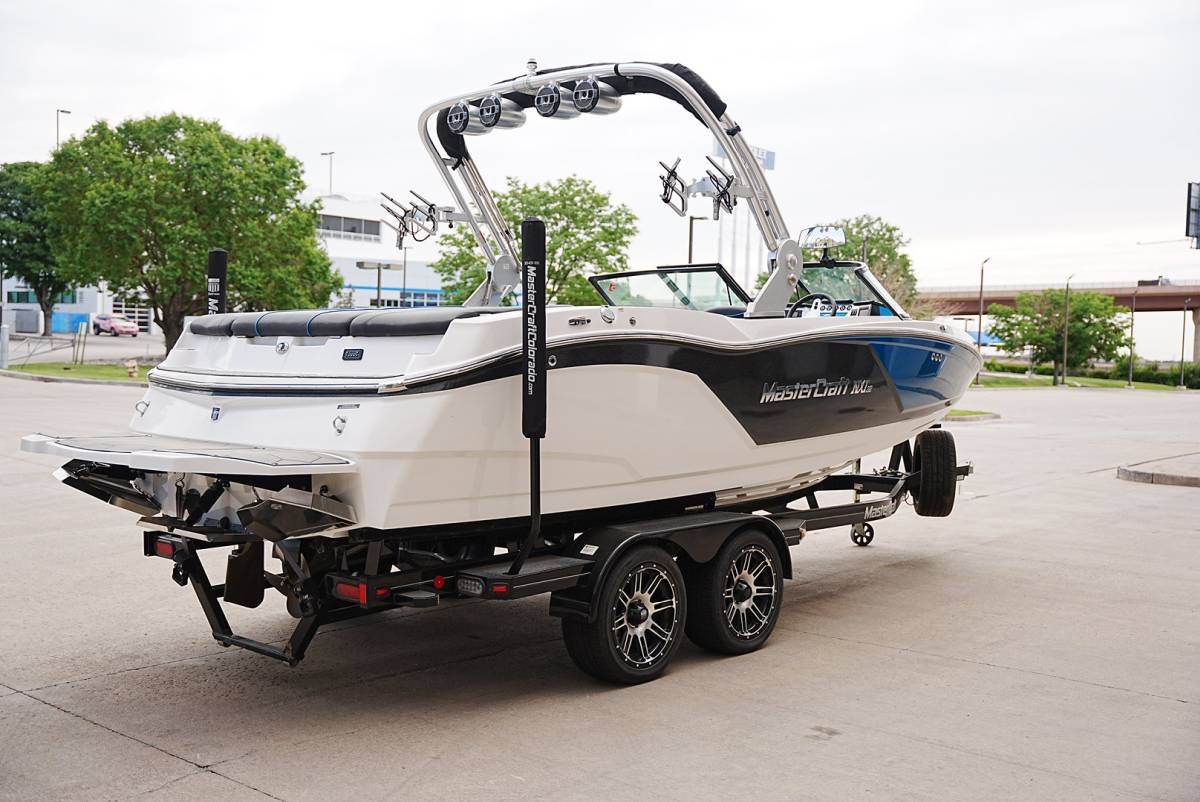 2019 MasterCraft NXT22 &#8211; LOW HOURS! Excellent Condition!