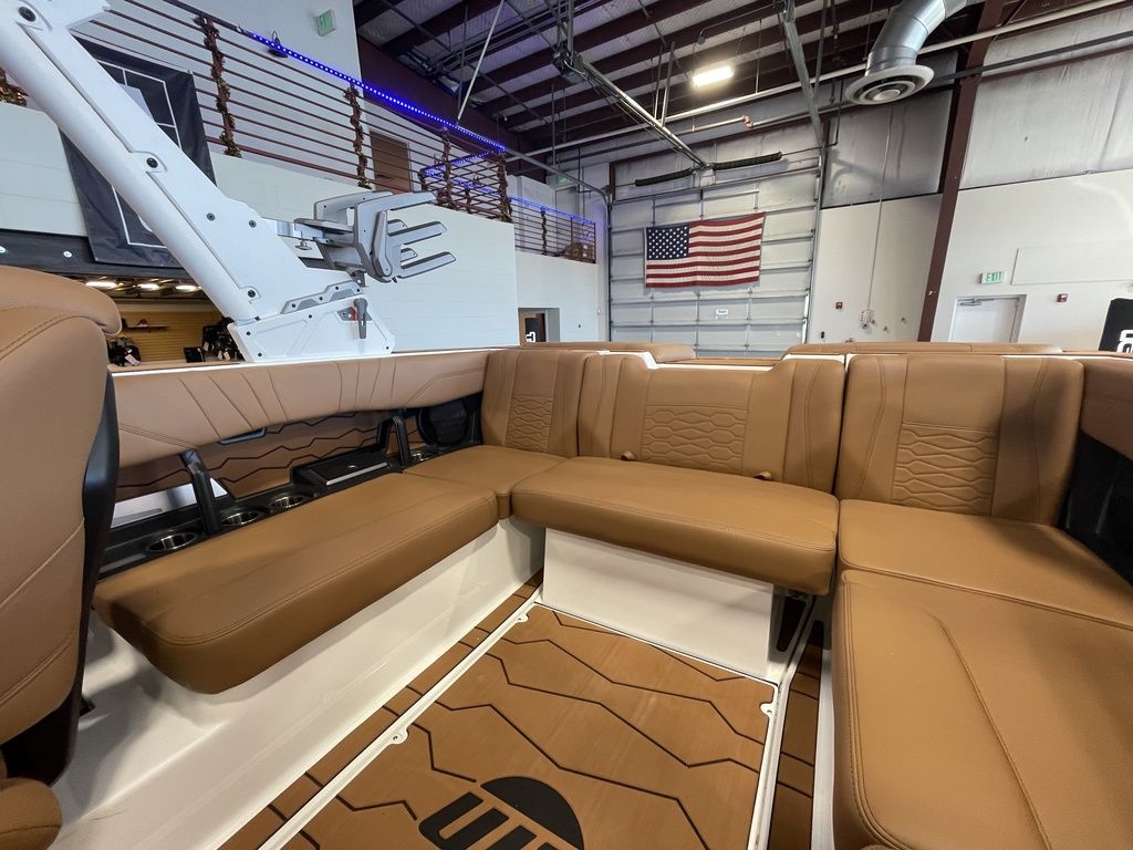 2025 Malibu Boats 22 MXZ
