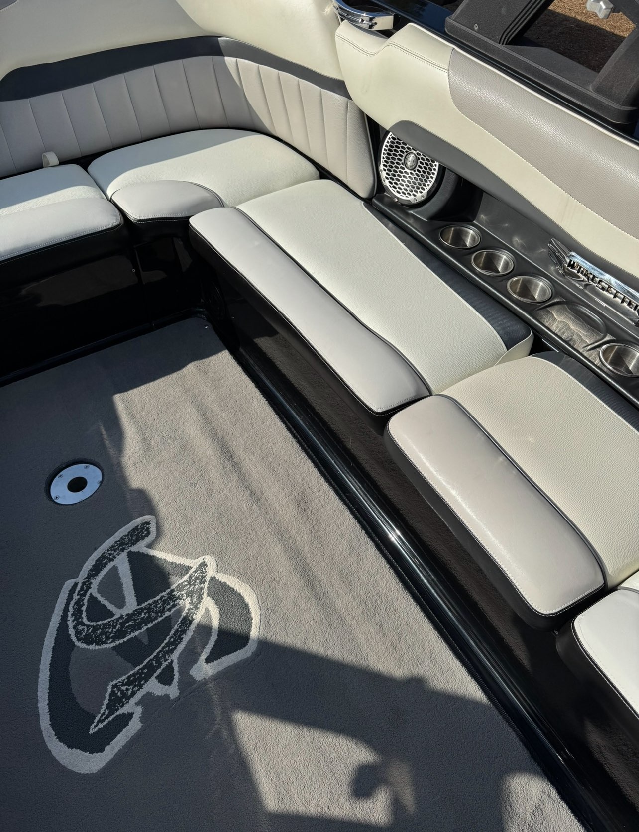 2013 Malibu 24MXZ