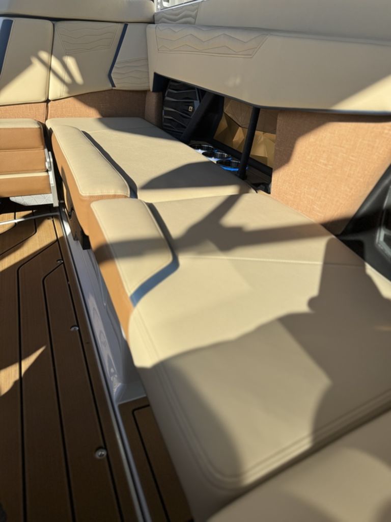 2025 Nautique Super Air Nautique G23