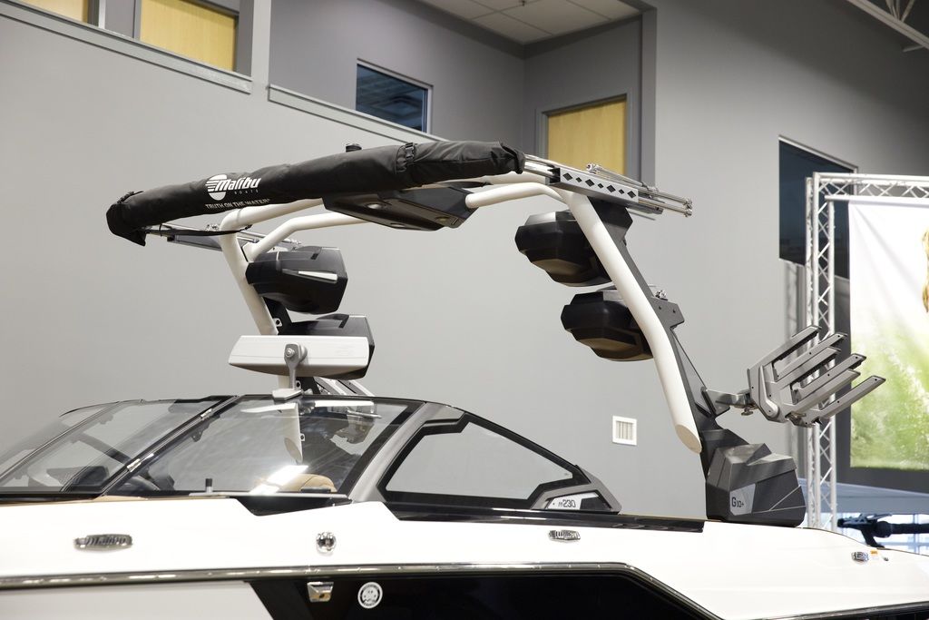 2025 Malibu Boats M230