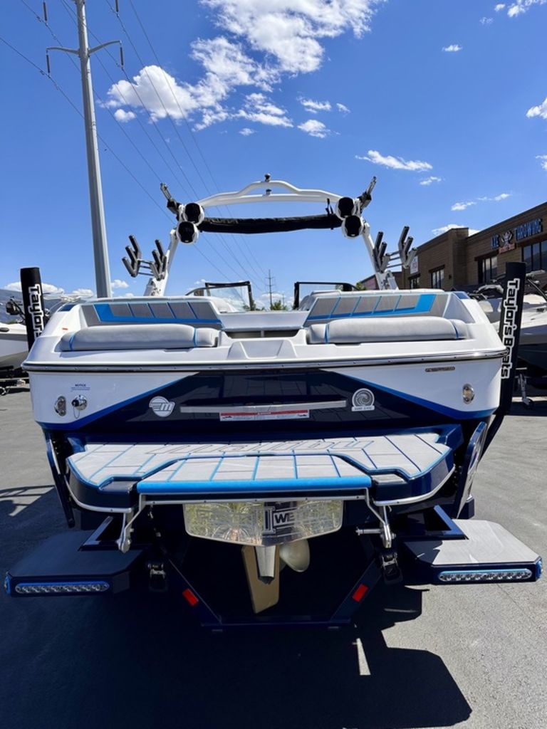 2024 Malibu Boats 24 MXZ