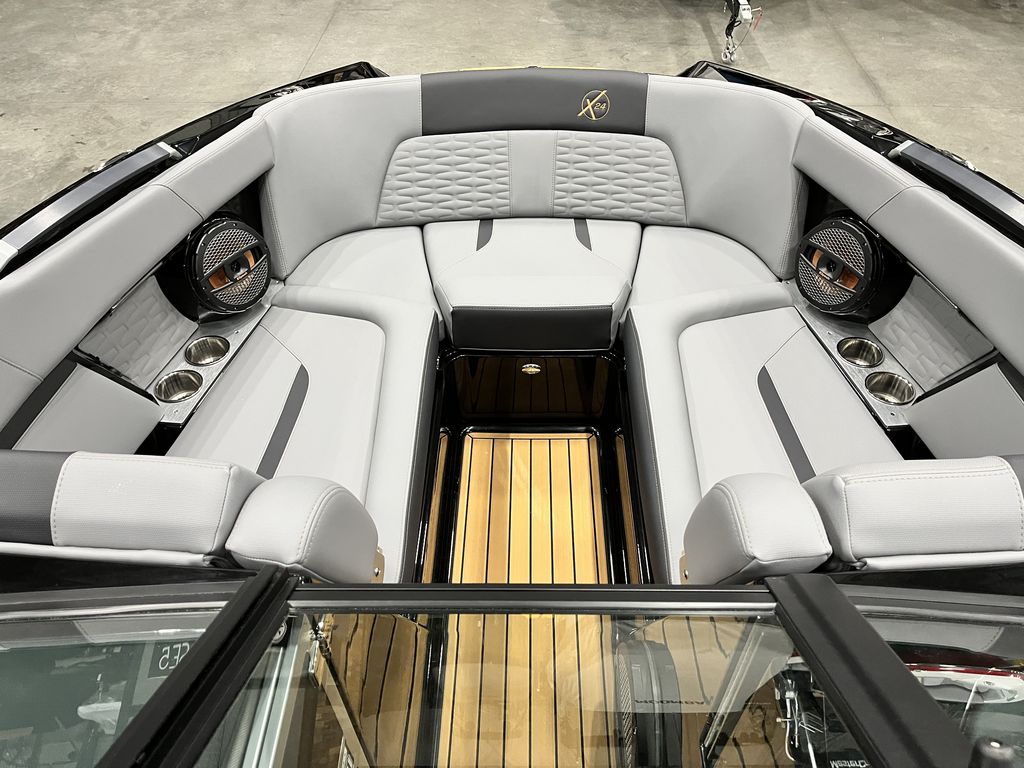 2024 MasterCraft X24