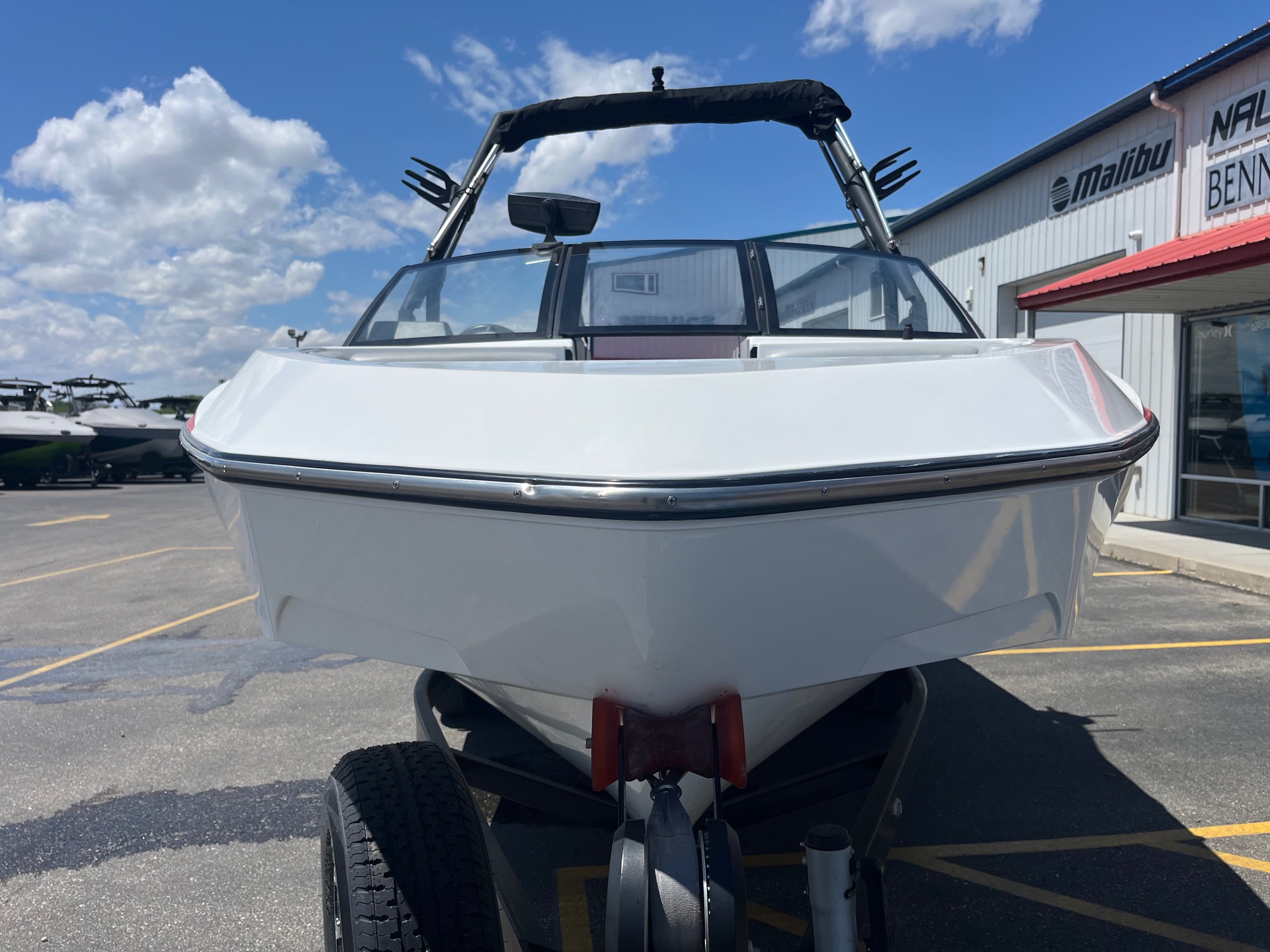 2022 Axis T220