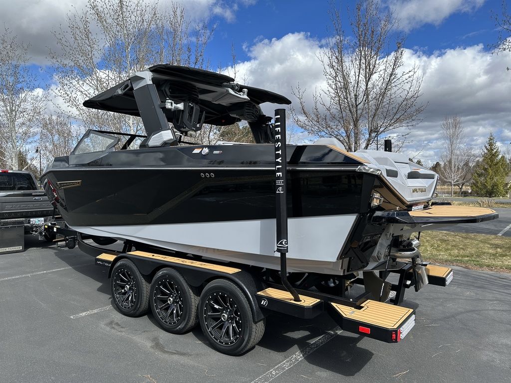 2025 Nautique Super Air Nautique G23