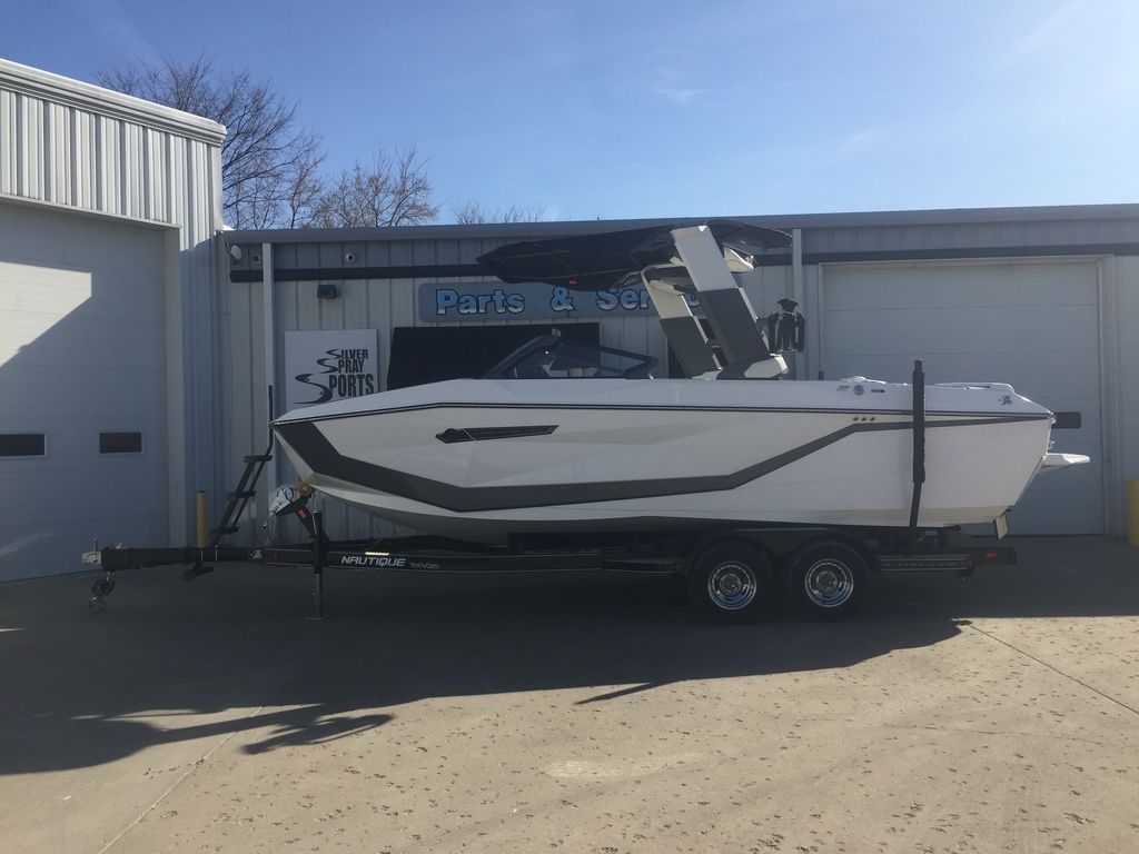 boat.Title