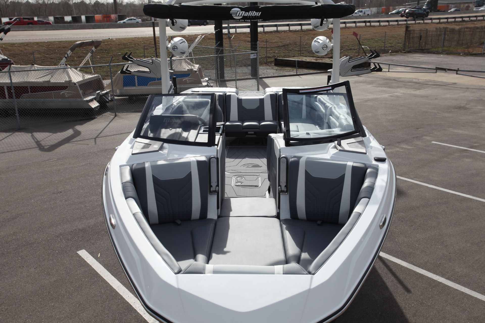 2025 Malibu Wakesetter 25 LSV