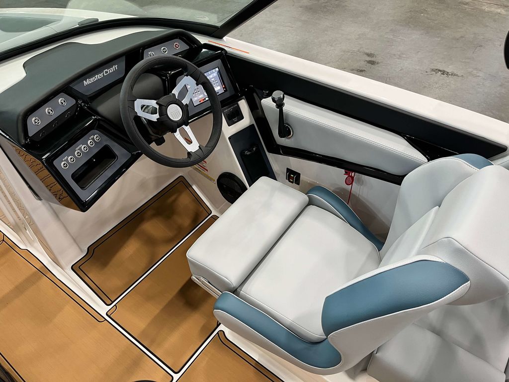 2025 MasterCraft NXT22