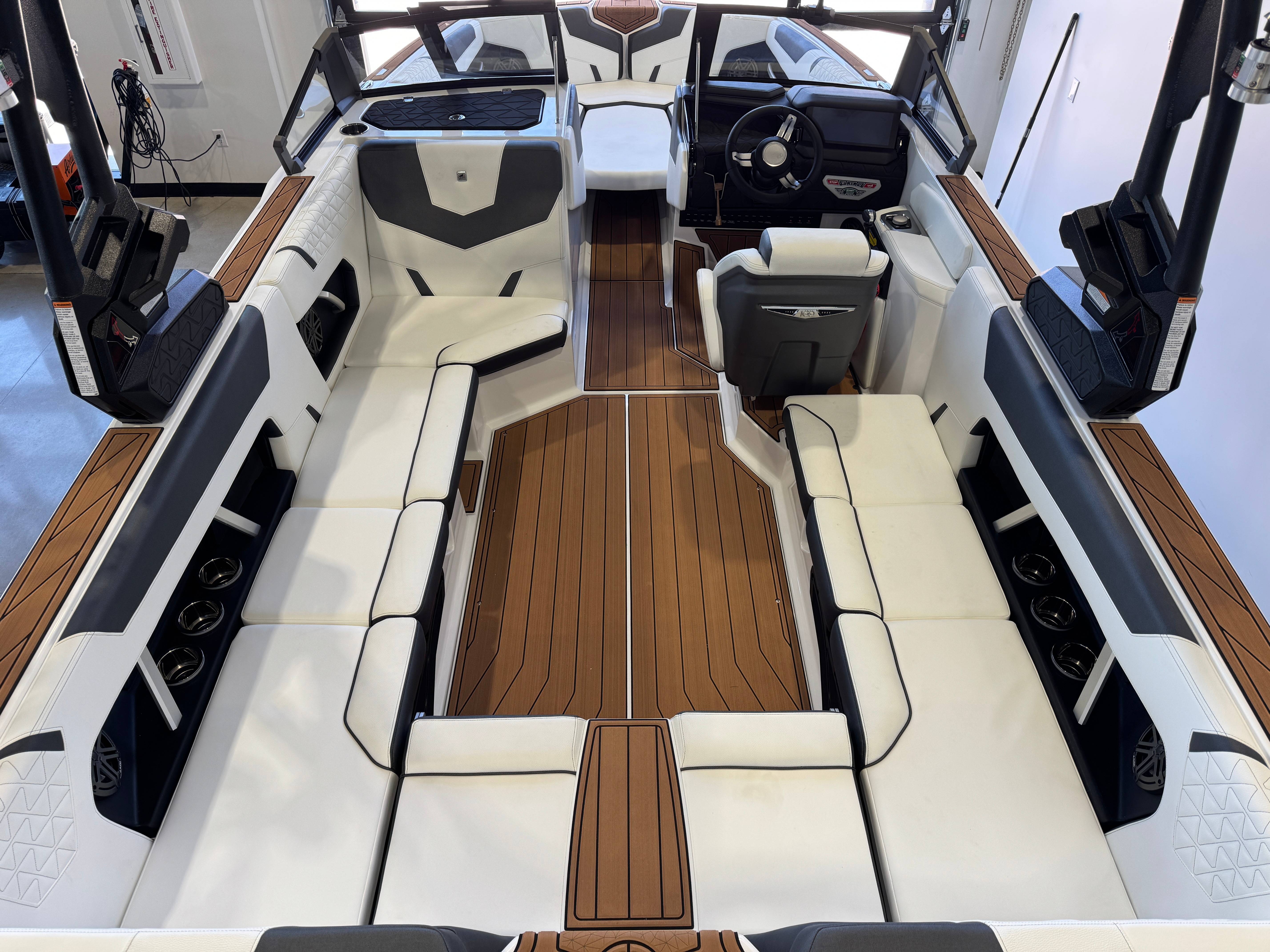 2025 Nautique Super Air Nautique GS22