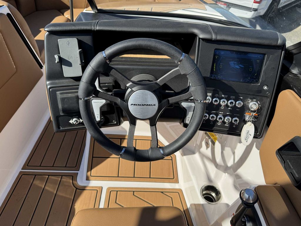 2024 MOOMBA Max