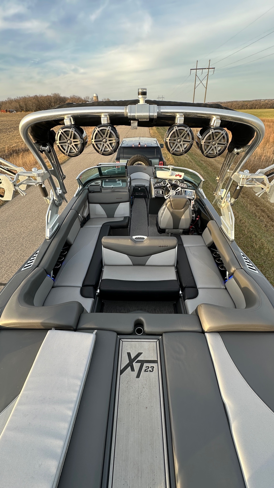 2017 MasterCraft XT23