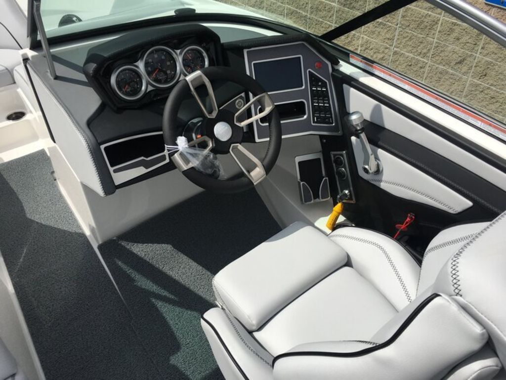 2020 MasterCraft XT21