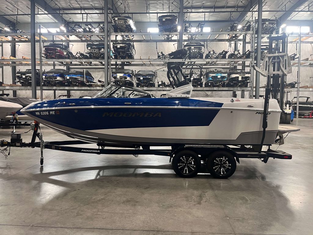 2021 MOOMBA Mojo