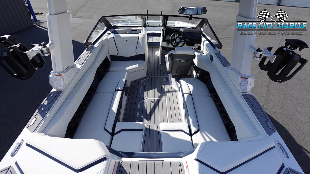 2025 Nautique G23