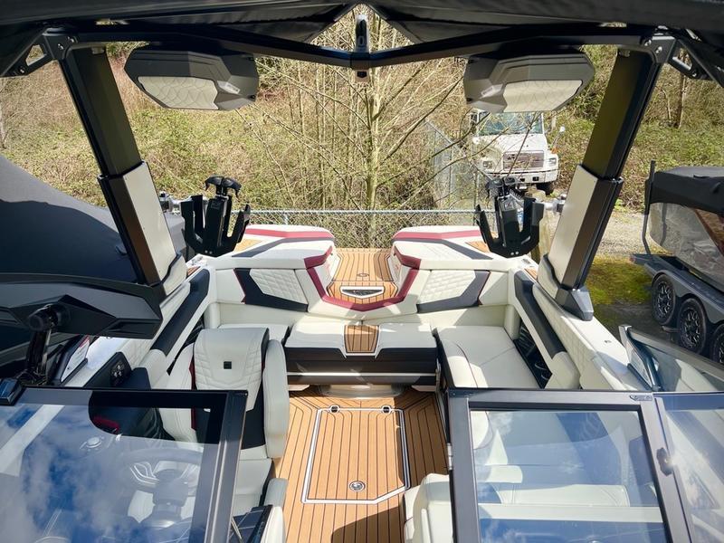NEW 2024 Nautique G21