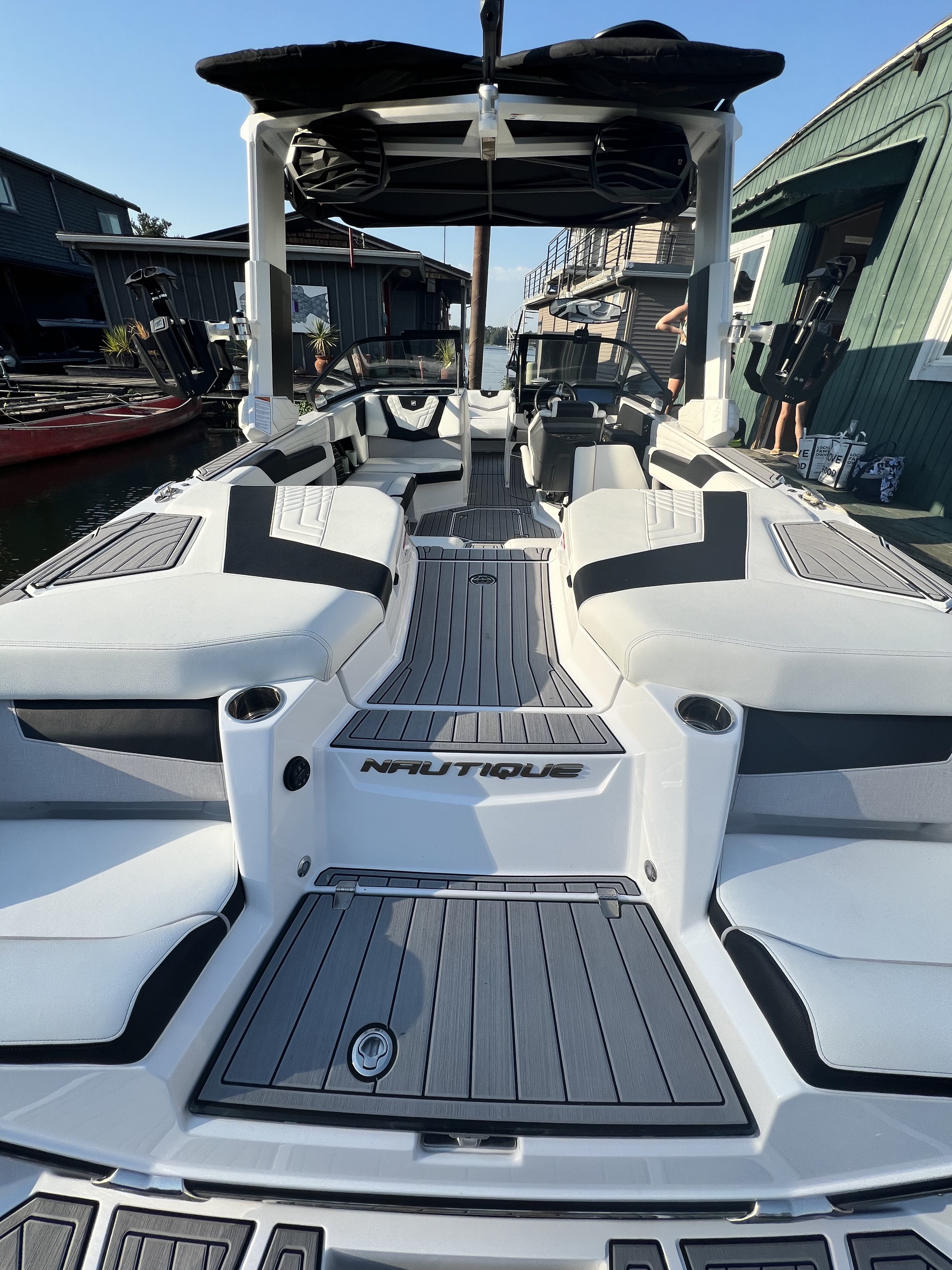 2022 Nautique G23 with all the options