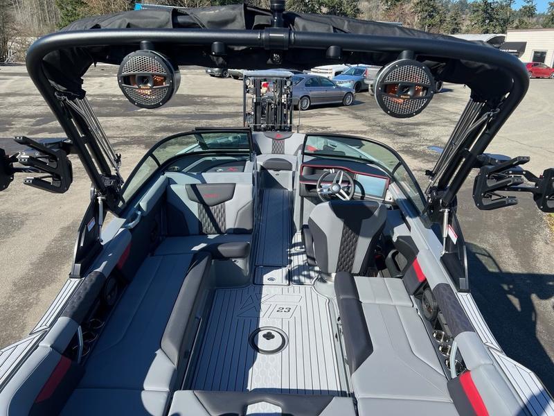 2025 MasterCraft XT23s