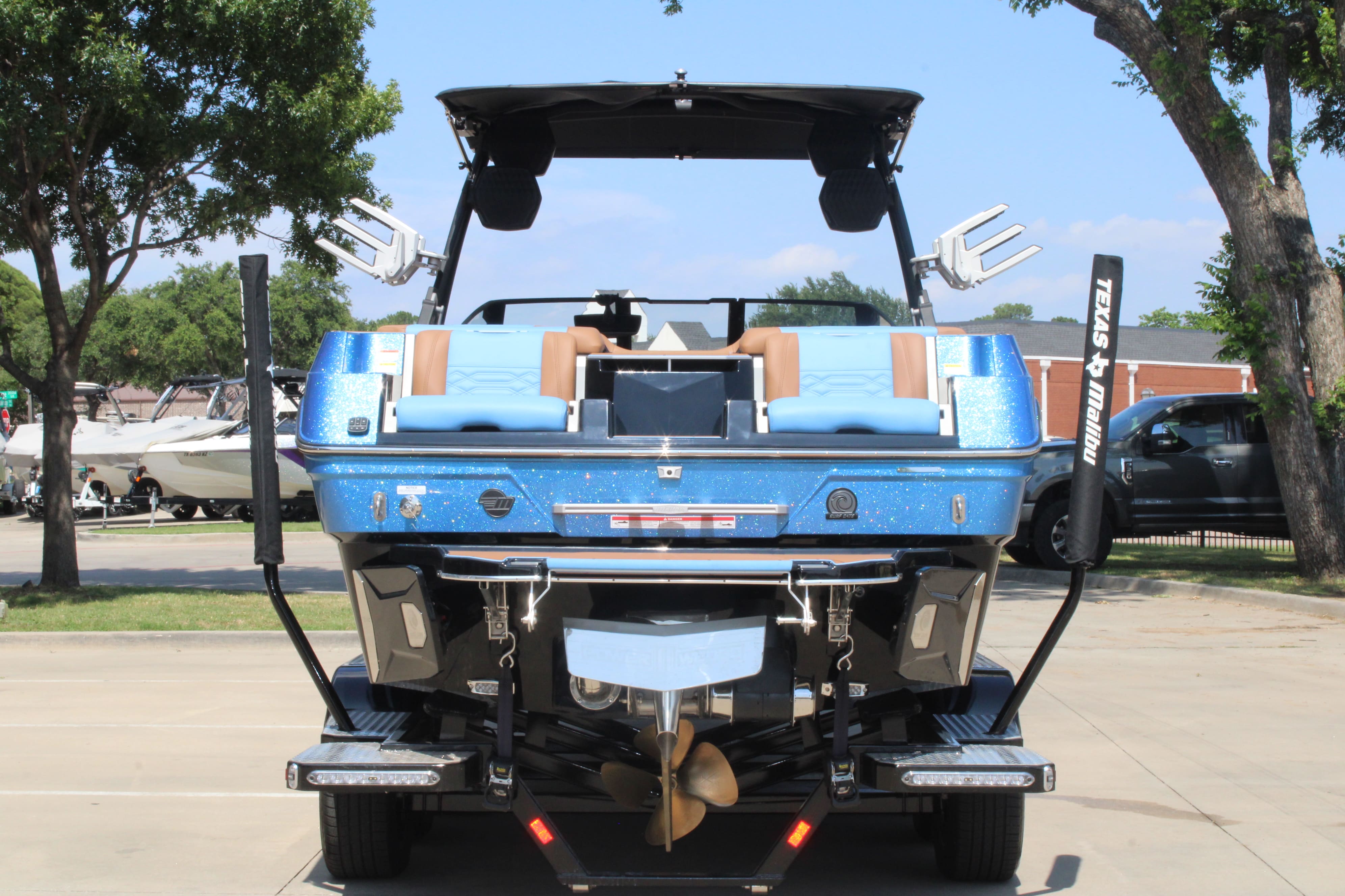2025 Malibu 26 LSV
