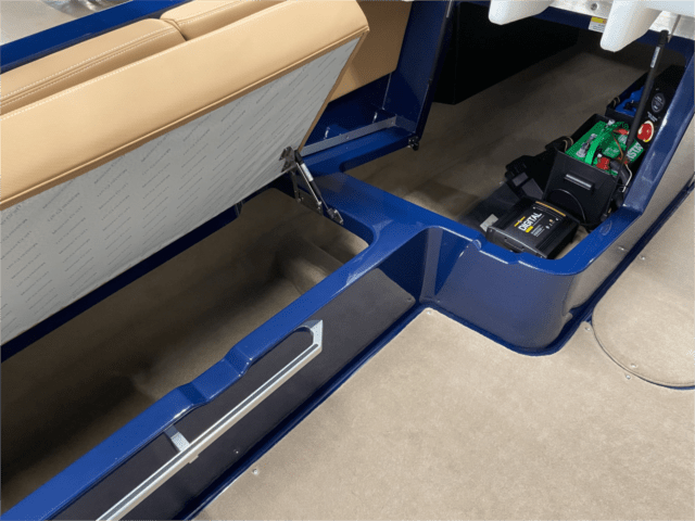 2018 MASTERCRAFT XT21 – ONLY 38 HOURS!