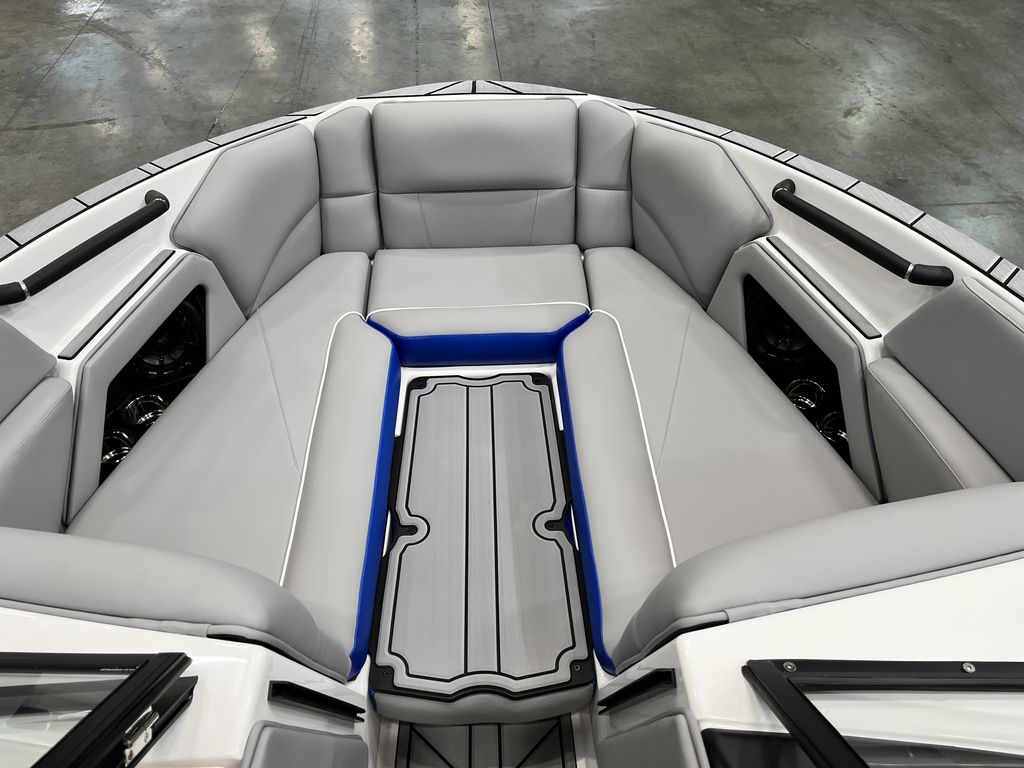 2023 MOOMBA Craz
