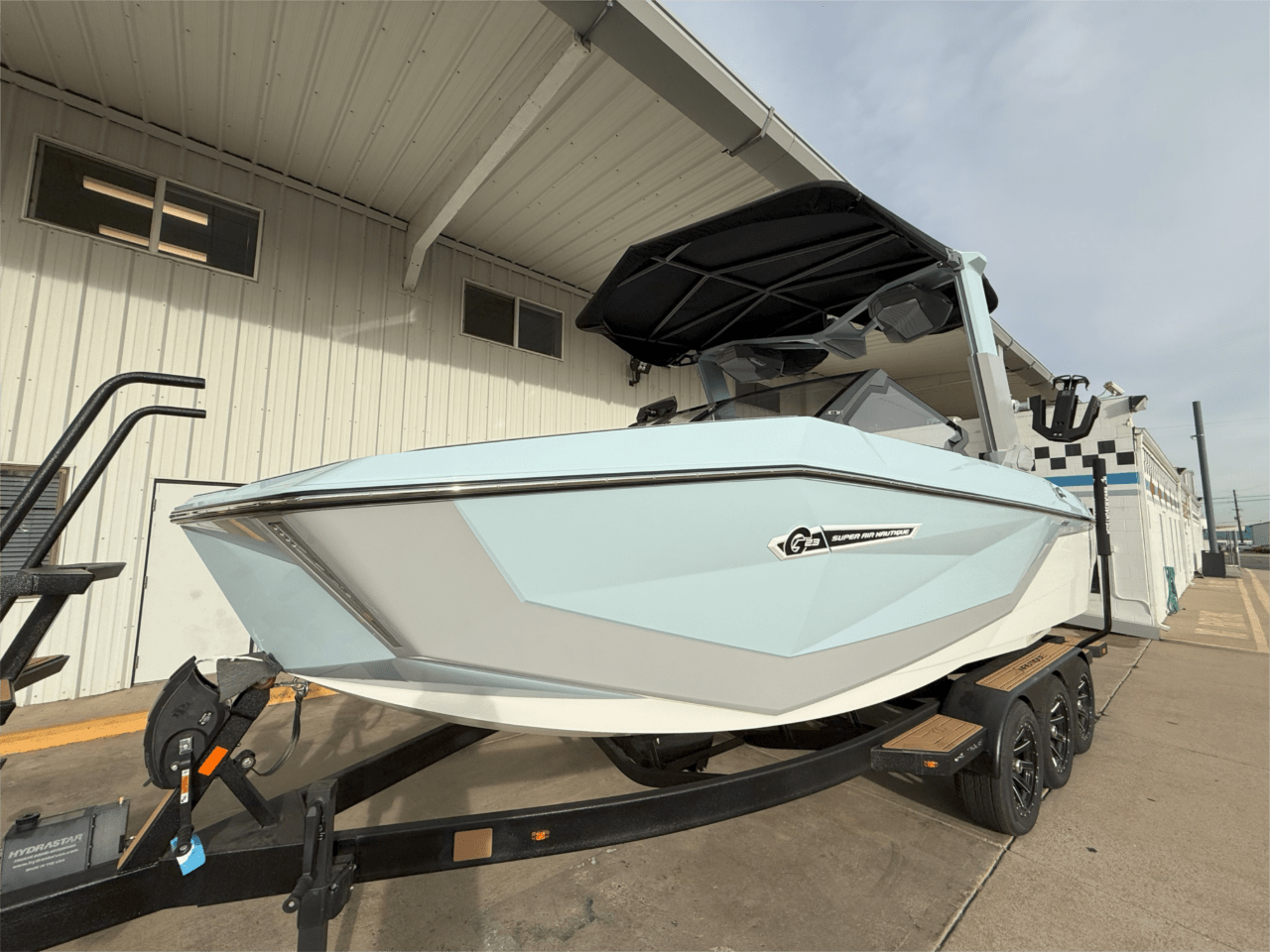 boat.Title