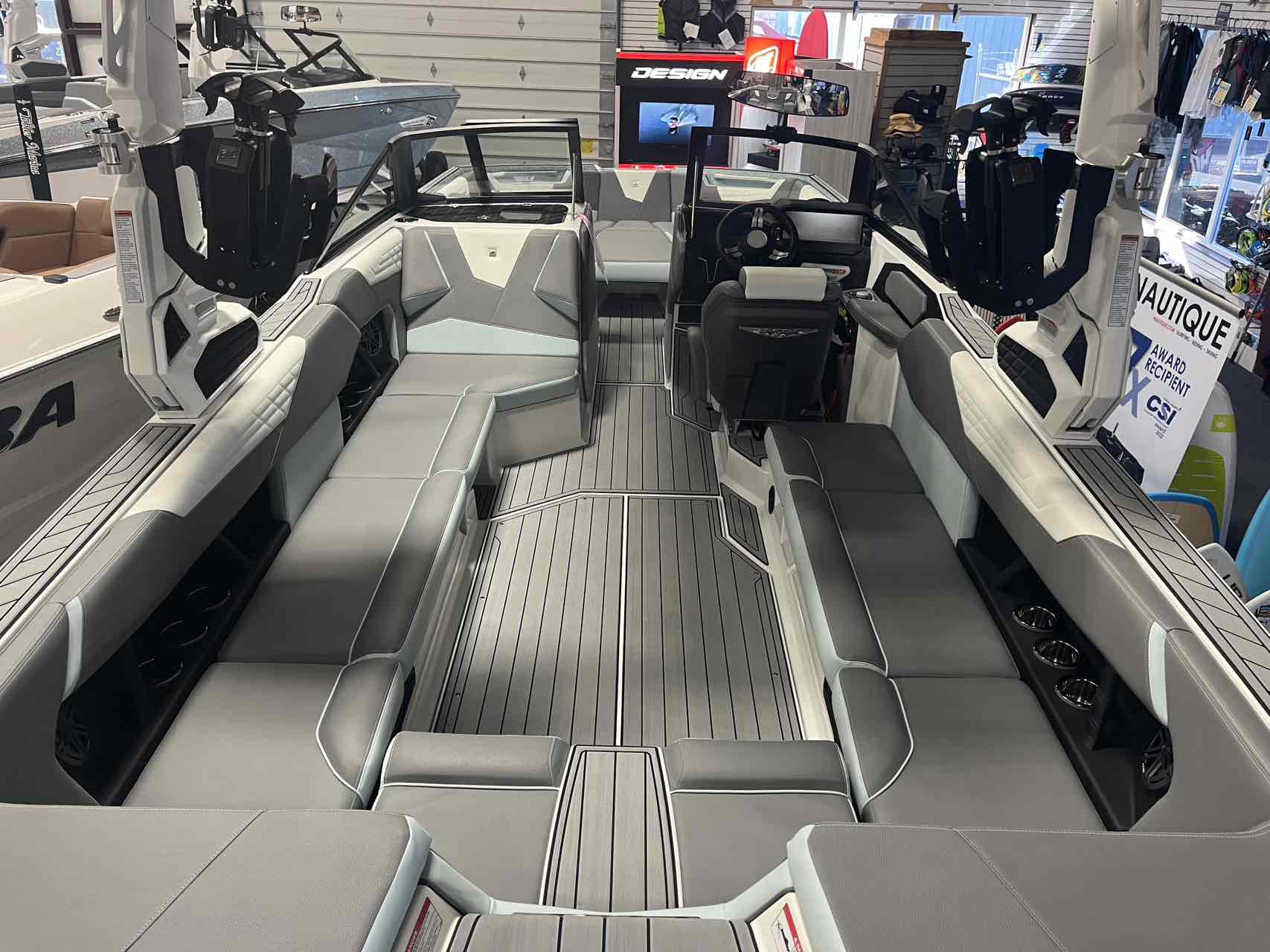 2024 Nautique S25