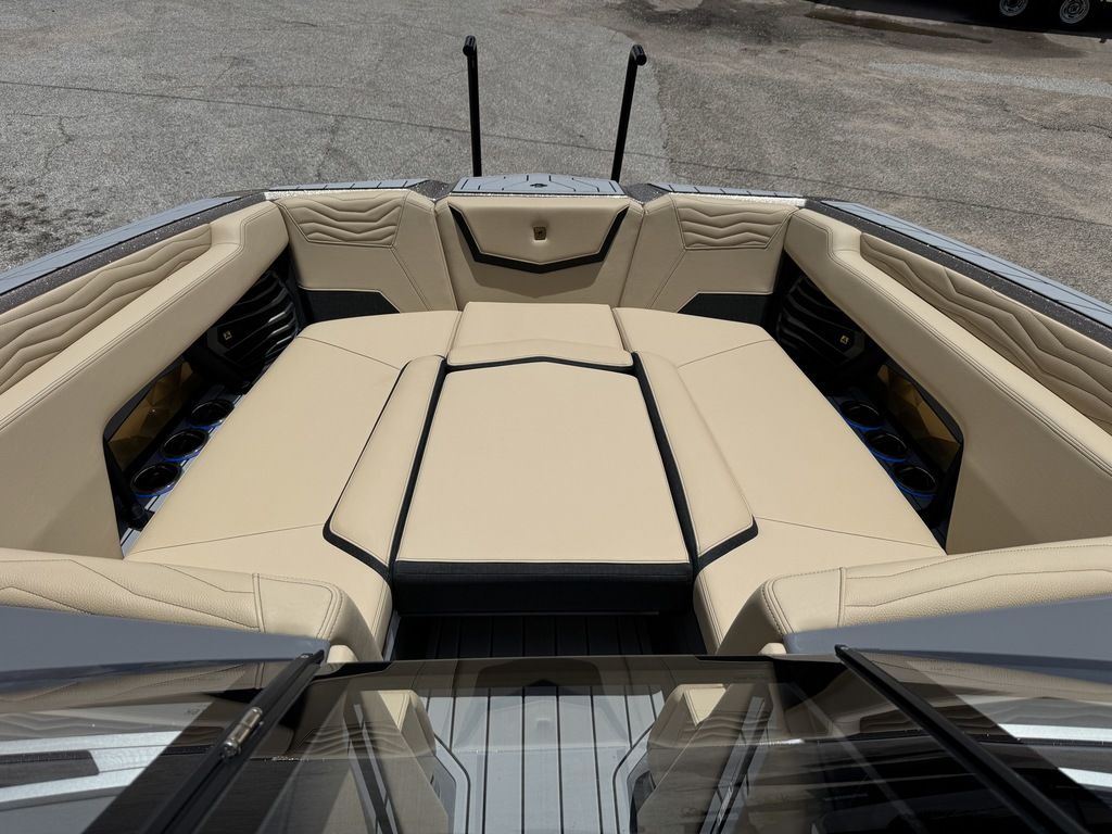 2025 Nautique Super Air Nautique G25