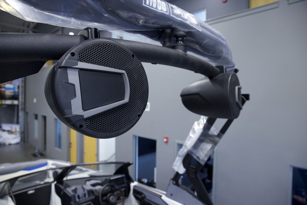 2025 Axis Wake Research A245
