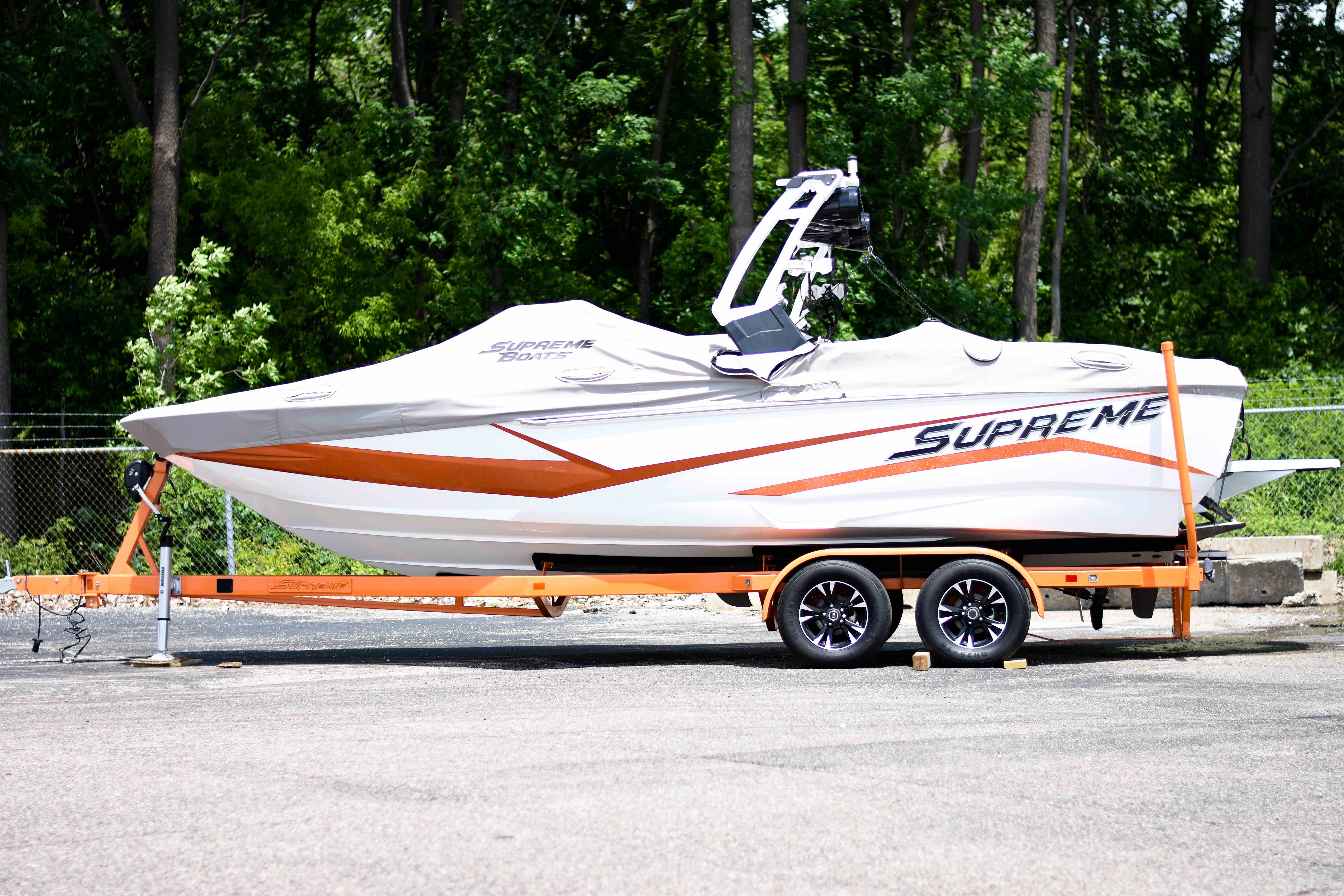 2019 Supreme ZS232 – 120 Hours