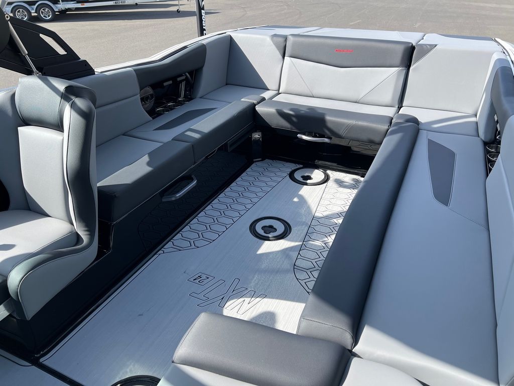 2024 MasterCraft NXT24