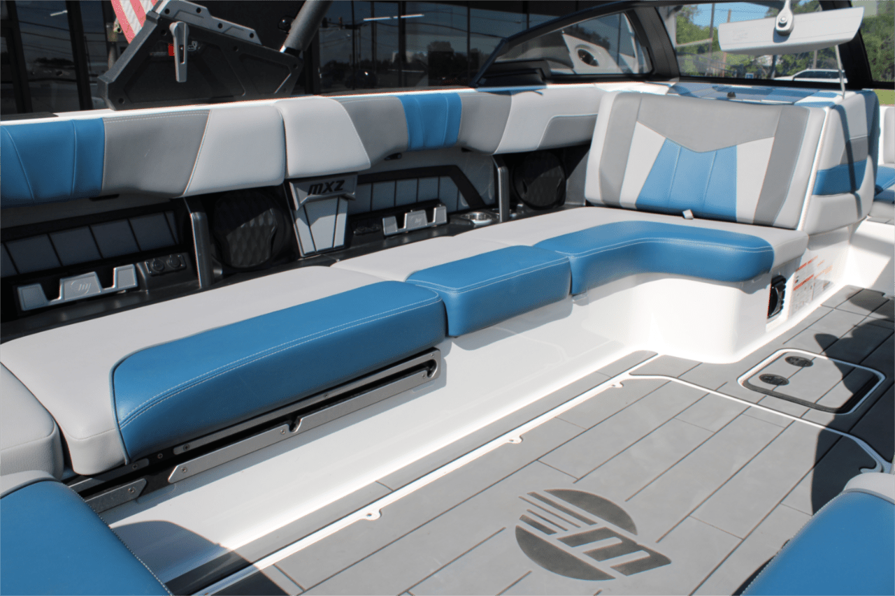2022 Malibu 24 MXZ