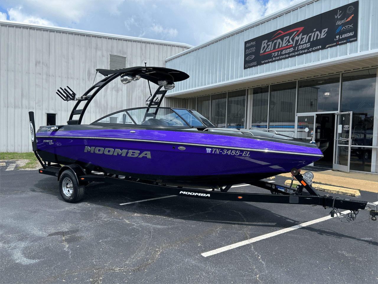2015 MOOMBA MOBIUS LSV. VERY CLEAN!!