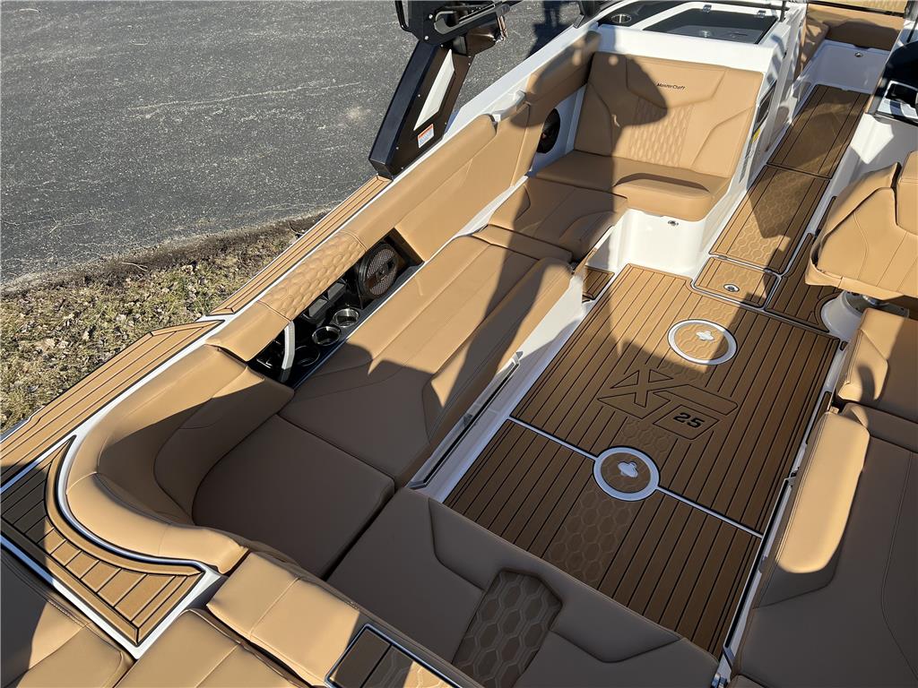 2024 Mastercraft XT-25 | 209101