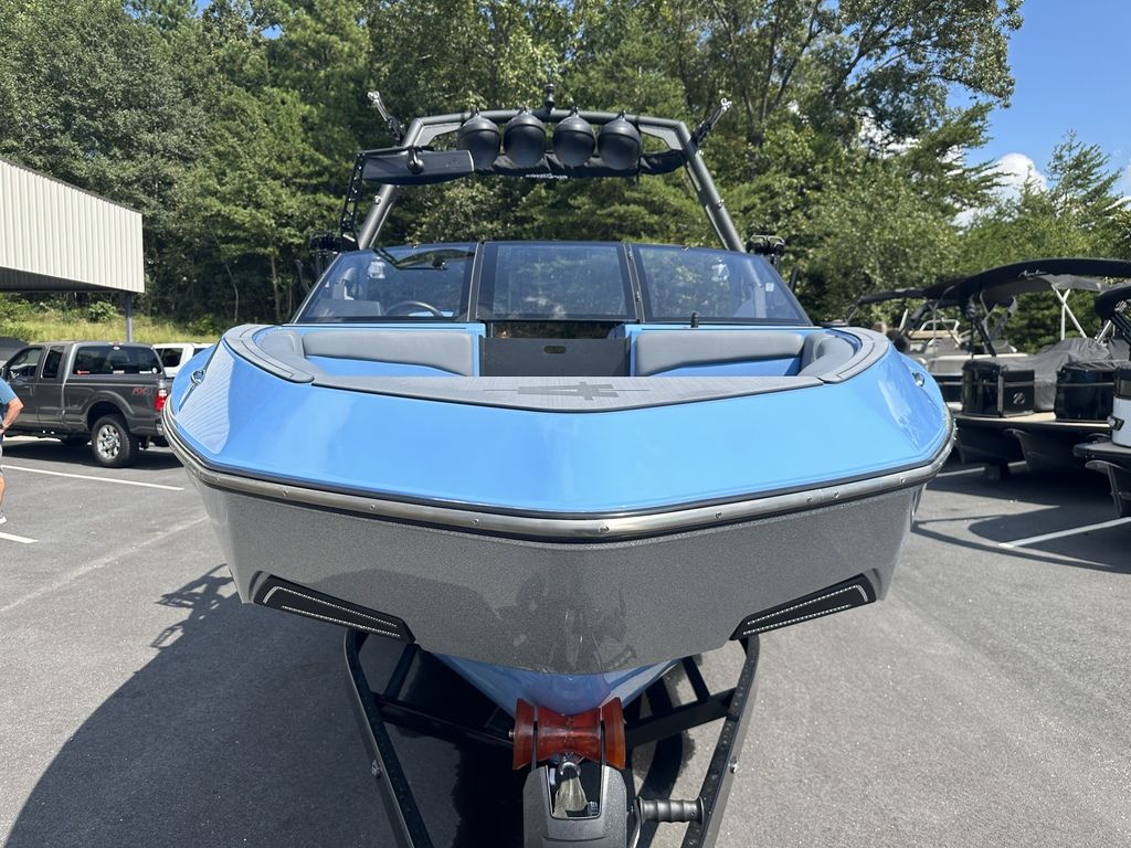 2024 Axis Wake Research T250